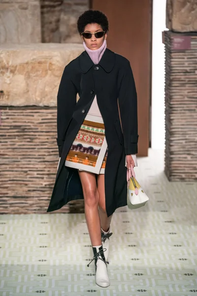 Look 34